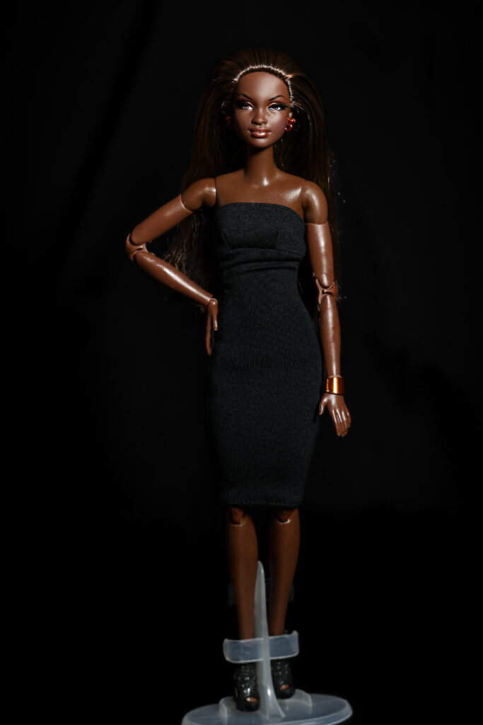 Barbie Collector The Look City Shine
