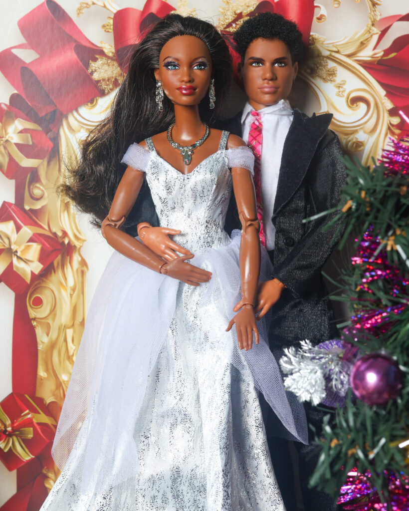 Barbie Holiday 2007 AA Mbili and Barbie Basics 002 Model 17