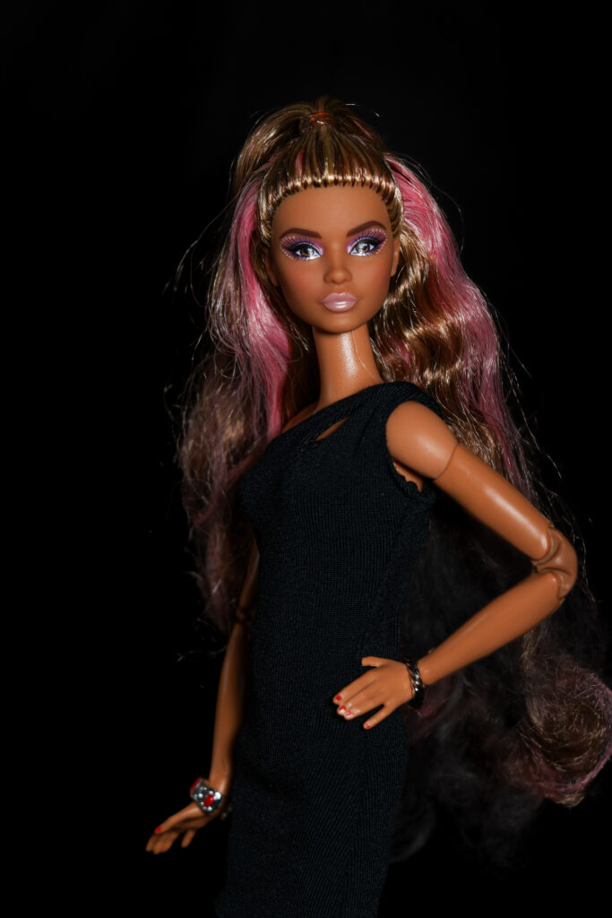 Modèle : Barbie Crystal Fantasy Collection Quartz Rose