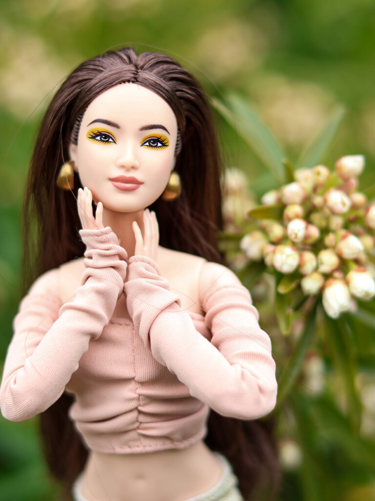 Barbie Basics 2026 Neutral Serie model 6