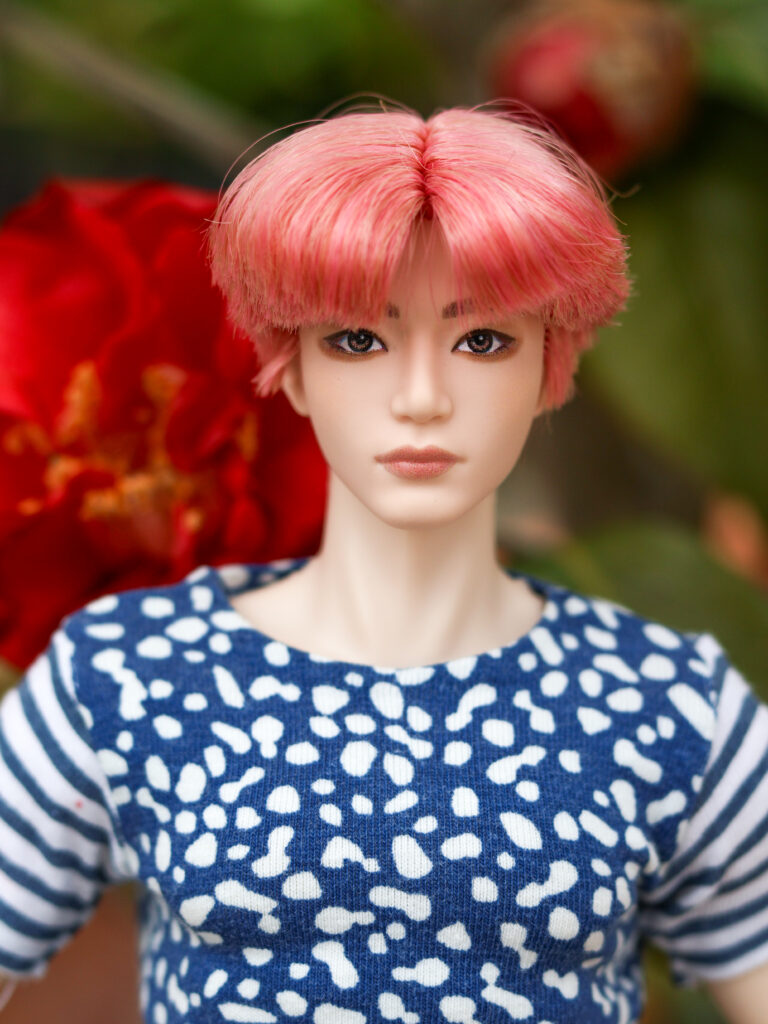 BTS – The Bangtan Boys Dolls - Edition Prestige K-Pop - V