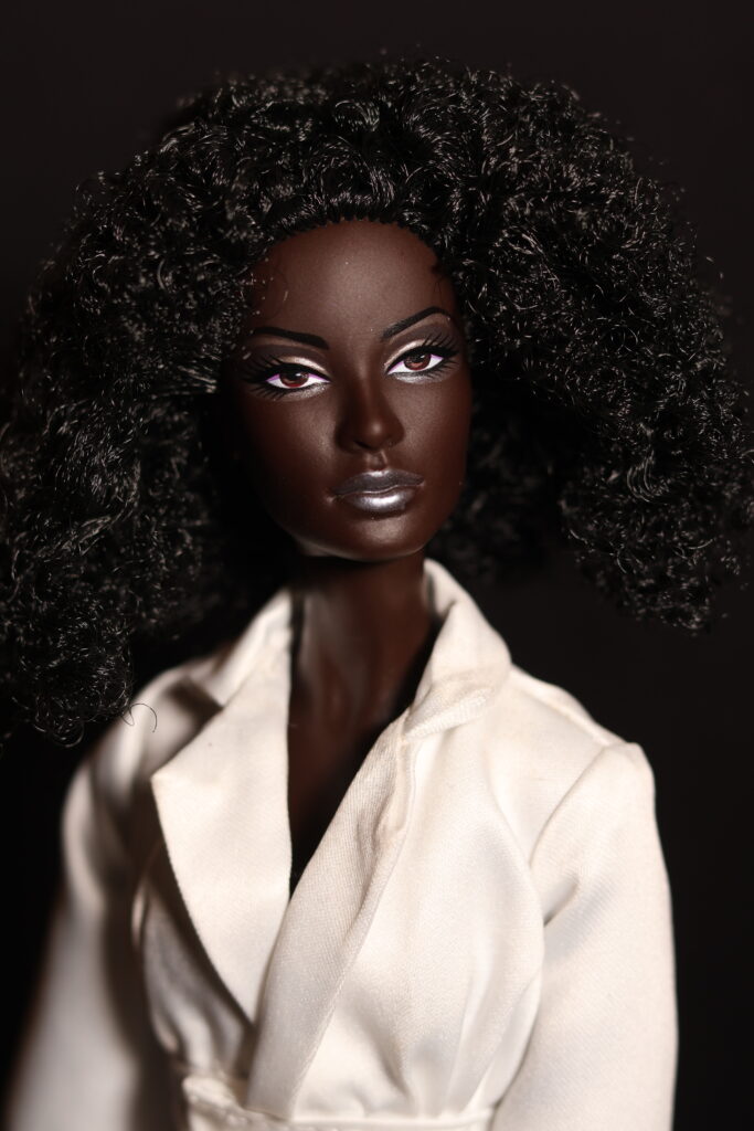 Barbie Model Of The Moment Nichelle Hipster Urbain 2004 sur corps Looks 10 HBX93